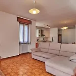 Simoni - Gla107 By Interhome Gera Lario