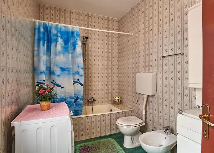 Simoni - Gla107 By Interhome *